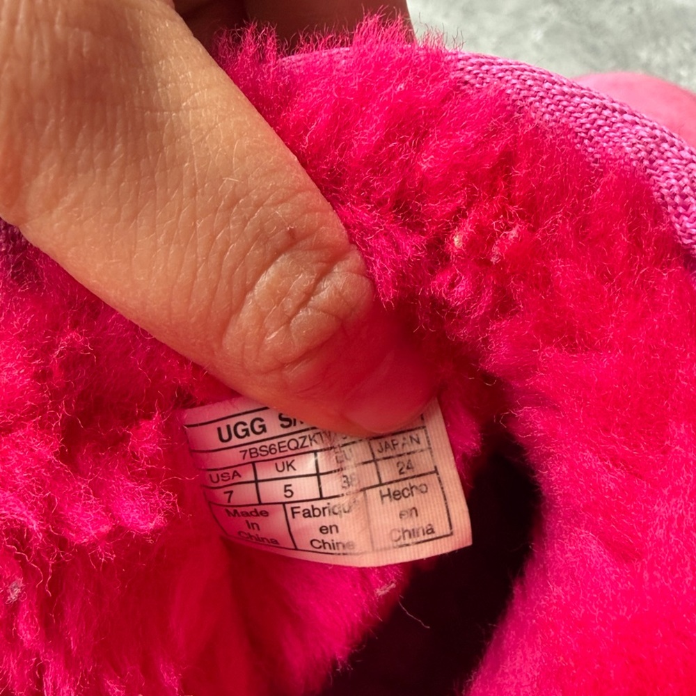 UGG classic Bright Pink Suede Mini II Boots size 7 - Picture 6 of 7